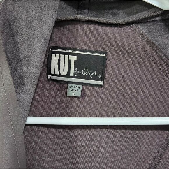 🐢 KUT from Kloth,  Gray faux leather drape front jacket 🧥 Size Small VG - Picture 15 of 15